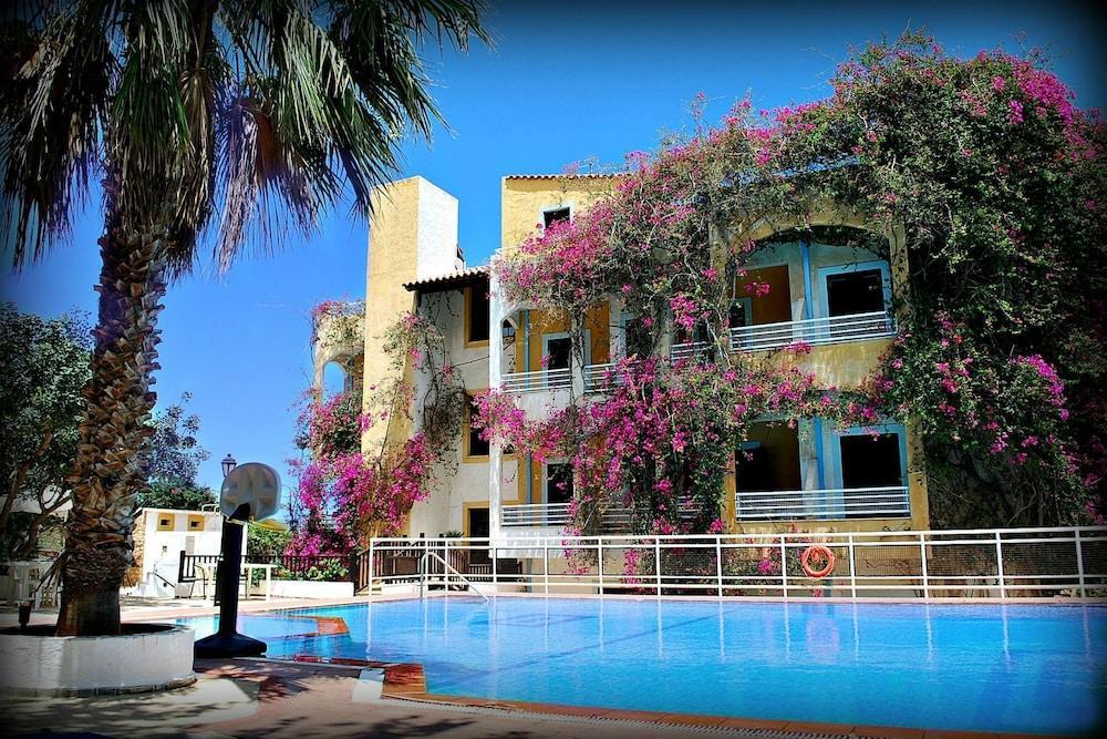 Iliostasi Beach Apartments Hersonissos  Exterior foto