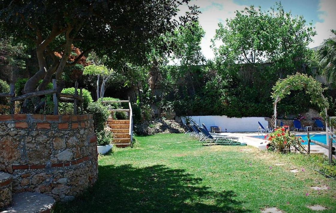 Iliostasi Beach Apartments Hersonissos  Exterior foto