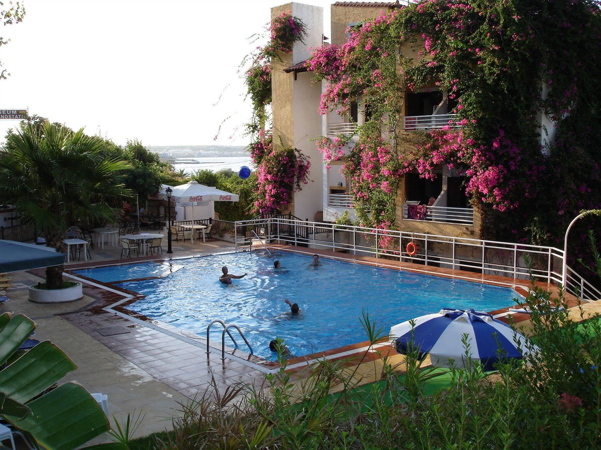Iliostasi Beach Apartments Hersonissos  Exterior foto